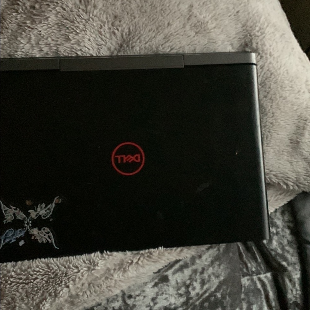 Gaming laptop the best one for a gamer!! Dell laptop